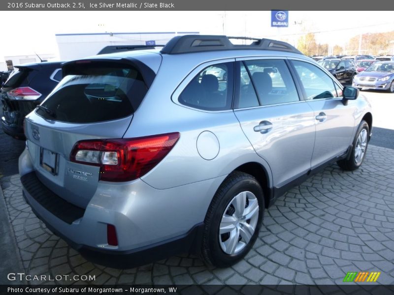 Ice Silver Metallic / Slate Black 2016 Subaru Outback 2.5i