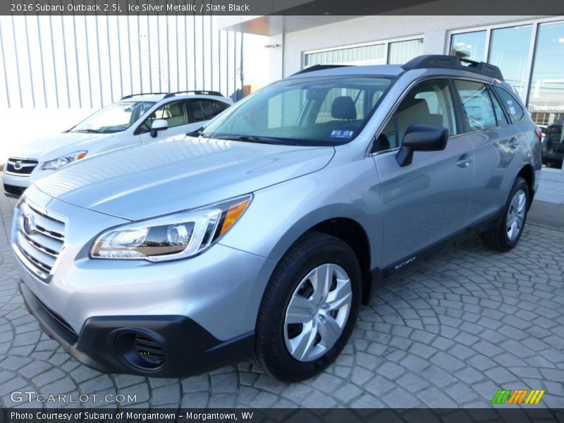 Ice Silver Metallic / Slate Black 2016 Subaru Outback 2.5i