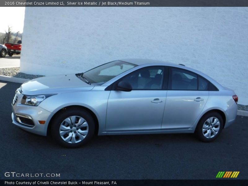 Silver Ice Metallic / Jet Black/Medium Titanium 2016 Chevrolet Cruze Limited LS