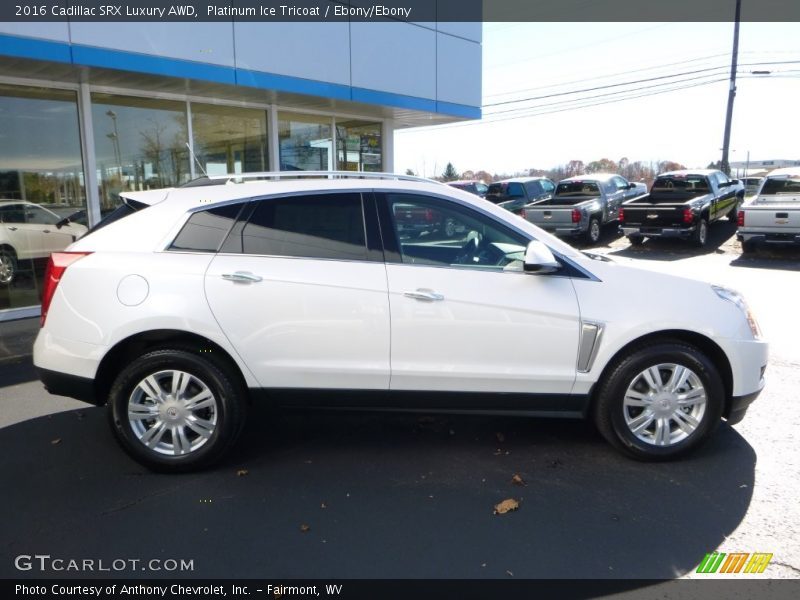 Platinum Ice Tricoat / Ebony/Ebony 2016 Cadillac SRX Luxury AWD