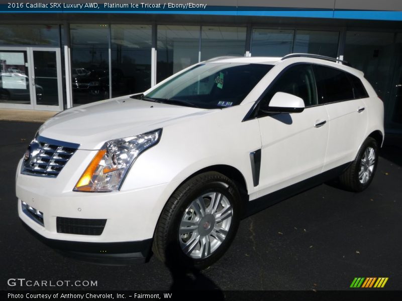 Front 3/4 View of 2016 SRX Luxury AWD