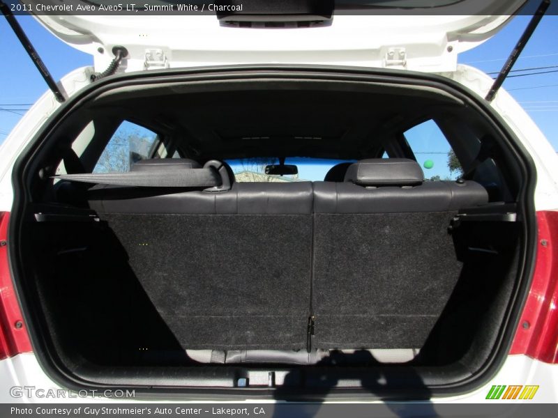 Summit White / Charcoal 2011 Chevrolet Aveo Aveo5 LT