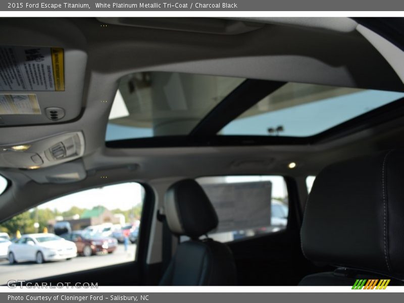 White Platinum Metallic Tri-Coat / Charcoal Black 2015 Ford Escape Titanium