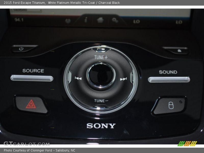 White Platinum Metallic Tri-Coat / Charcoal Black 2015 Ford Escape Titanium