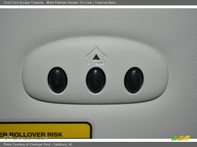 White Platinum Metallic Tri-Coat / Charcoal Black 2015 Ford Escape Titanium