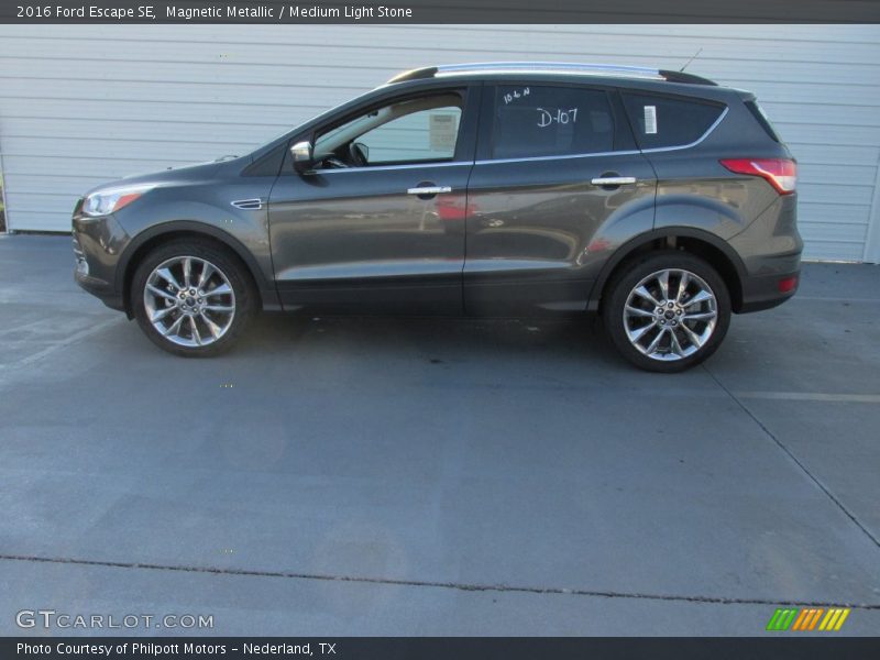 Magnetic Metallic / Medium Light Stone 2016 Ford Escape SE