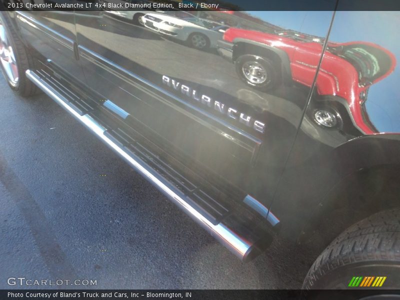 Black / Ebony 2013 Chevrolet Avalanche LT 4x4 Black Diamond Edition