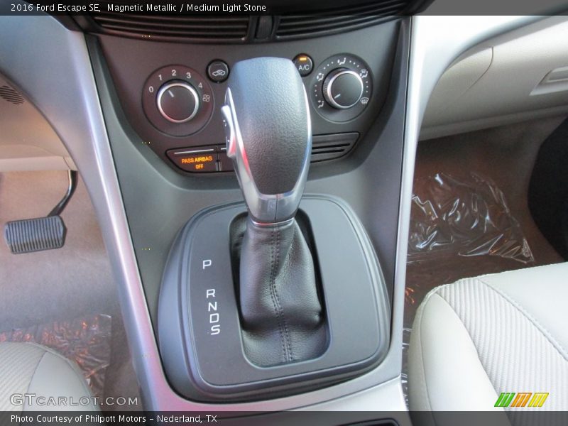Magnetic Metallic / Medium Light Stone 2016 Ford Escape SE