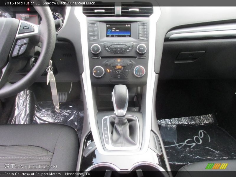 Shadow Black / Charcoal Black 2016 Ford Fusion SE