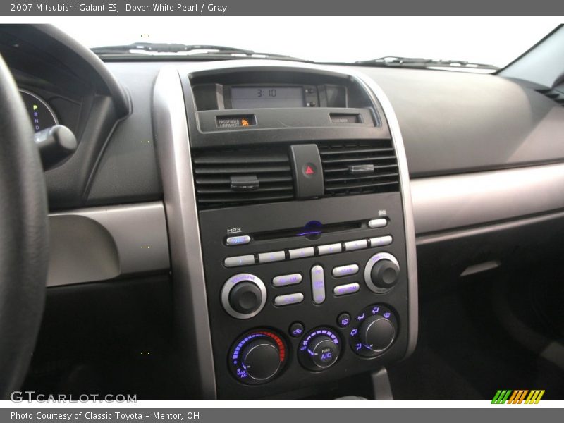 Dover White Pearl / Gray 2007 Mitsubishi Galant ES