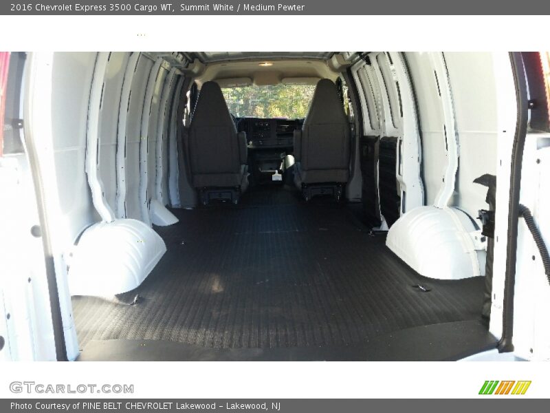 Summit White / Medium Pewter 2016 Chevrolet Express 3500 Cargo WT