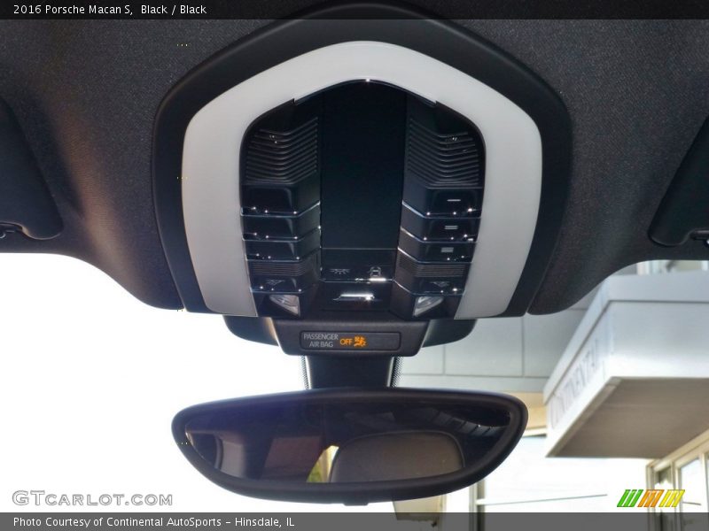 Black / Black 2016 Porsche Macan S