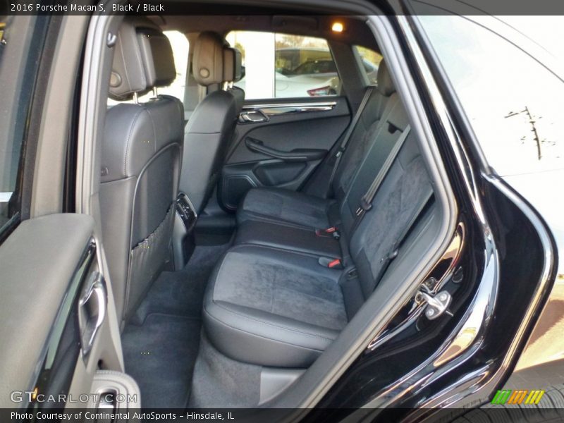 Black / Black 2016 Porsche Macan S