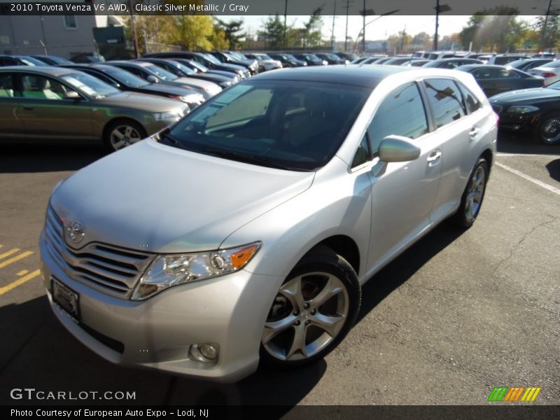 Classic Silver Metallic / Gray 2010 Toyota Venza V6 AWD