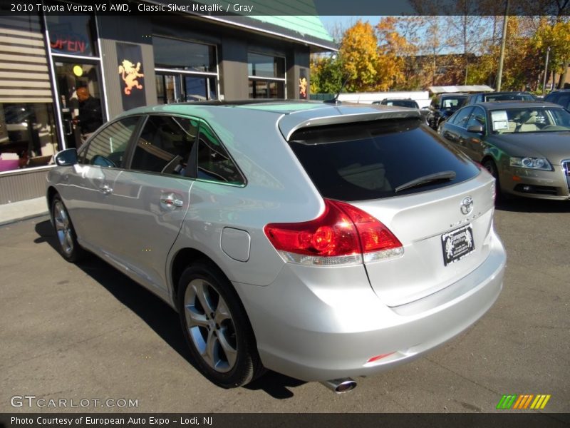 Classic Silver Metallic / Gray 2010 Toyota Venza V6 AWD
