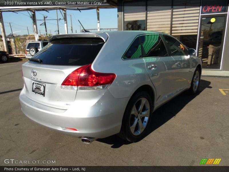 Classic Silver Metallic / Gray 2010 Toyota Venza V6 AWD