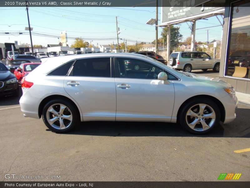 Classic Silver Metallic / Gray 2010 Toyota Venza V6 AWD