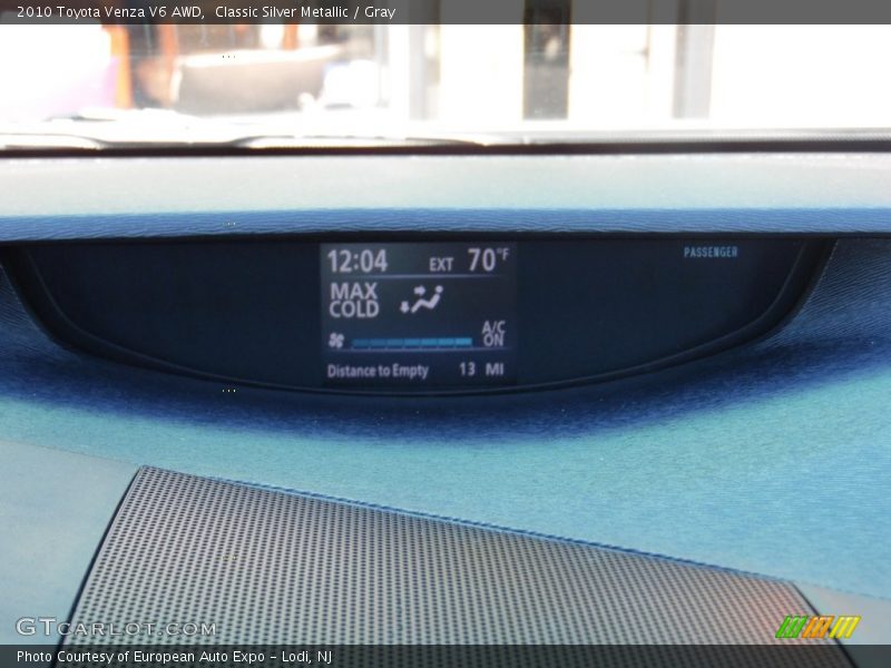 Classic Silver Metallic / Gray 2010 Toyota Venza V6 AWD