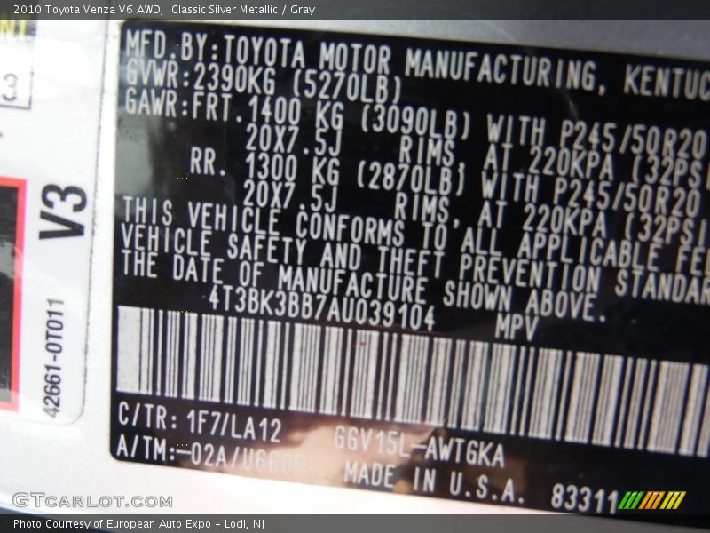 Classic Silver Metallic / Gray 2010 Toyota Venza V6 AWD