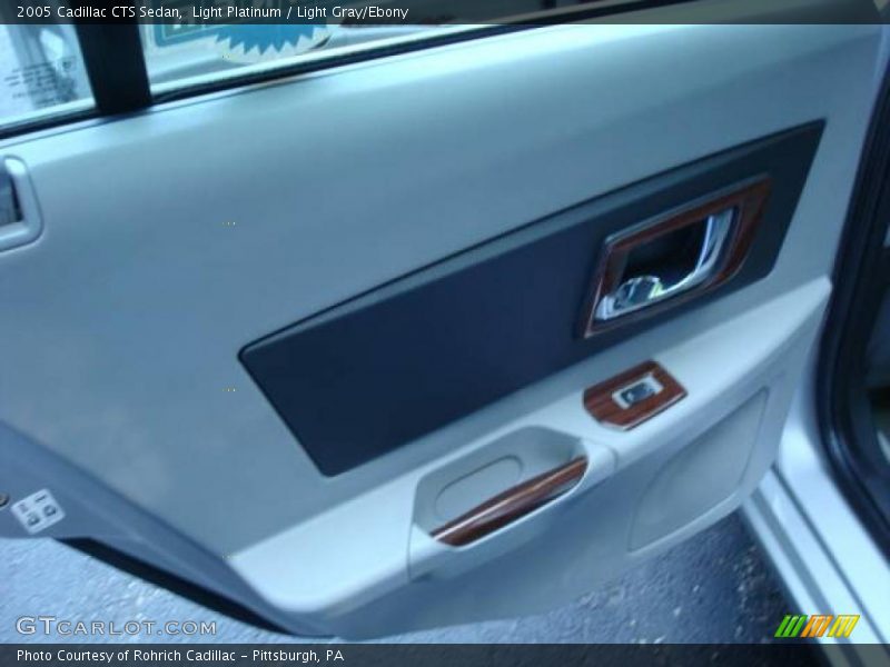 Light Platinum / Light Gray/Ebony 2005 Cadillac CTS Sedan