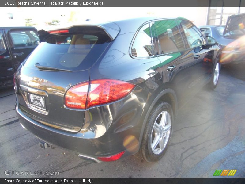 Jet Black Metallic / Luxor Beige 2011 Porsche Cayenne