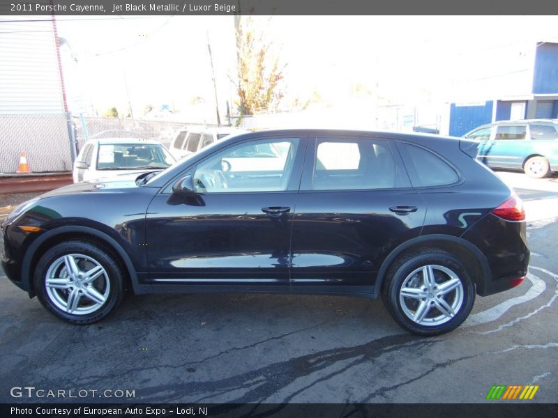 Jet Black Metallic / Luxor Beige 2011 Porsche Cayenne