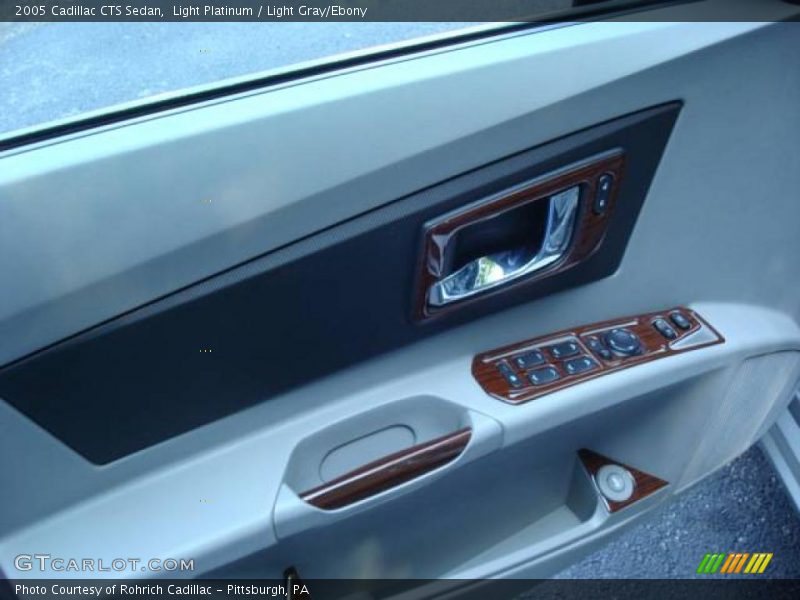 Light Platinum / Light Gray/Ebony 2005 Cadillac CTS Sedan