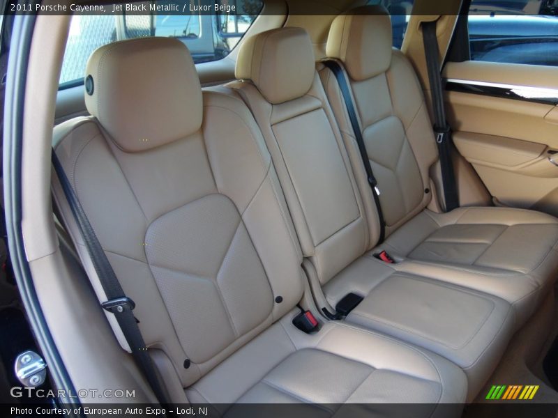 Jet Black Metallic / Luxor Beige 2011 Porsche Cayenne