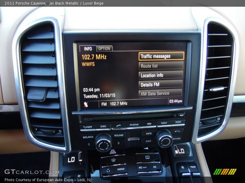 Jet Black Metallic / Luxor Beige 2011 Porsche Cayenne