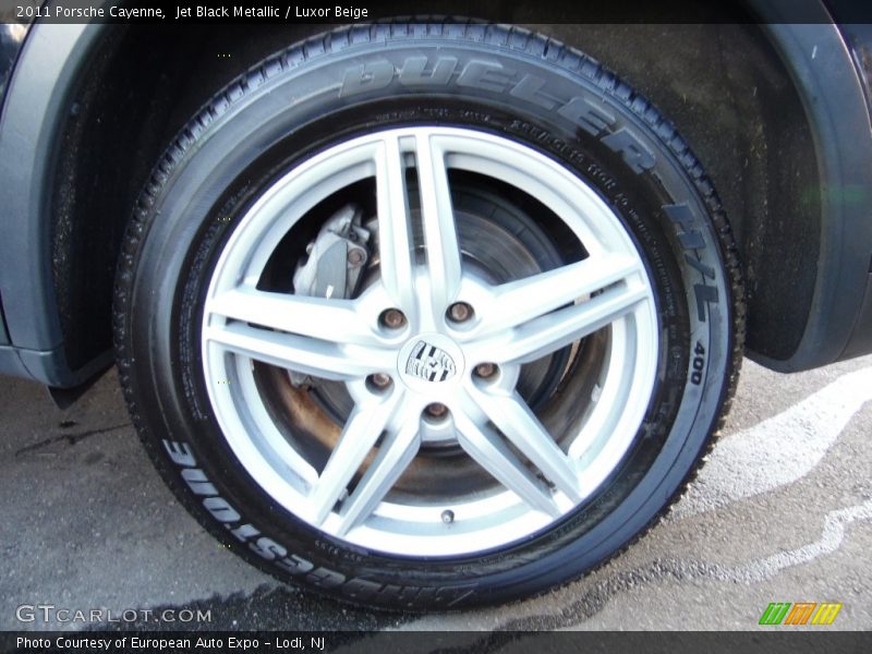 Jet Black Metallic / Luxor Beige 2011 Porsche Cayenne