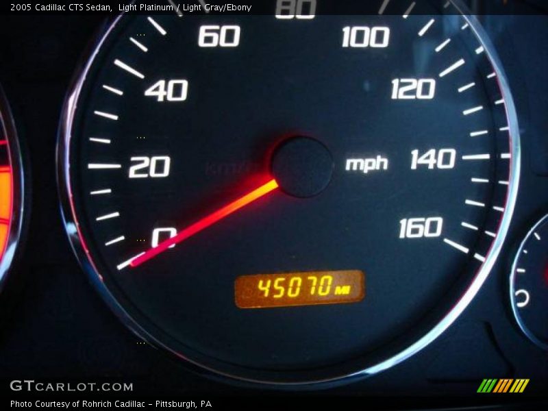 Light Platinum / Light Gray/Ebony 2005 Cadillac CTS Sedan