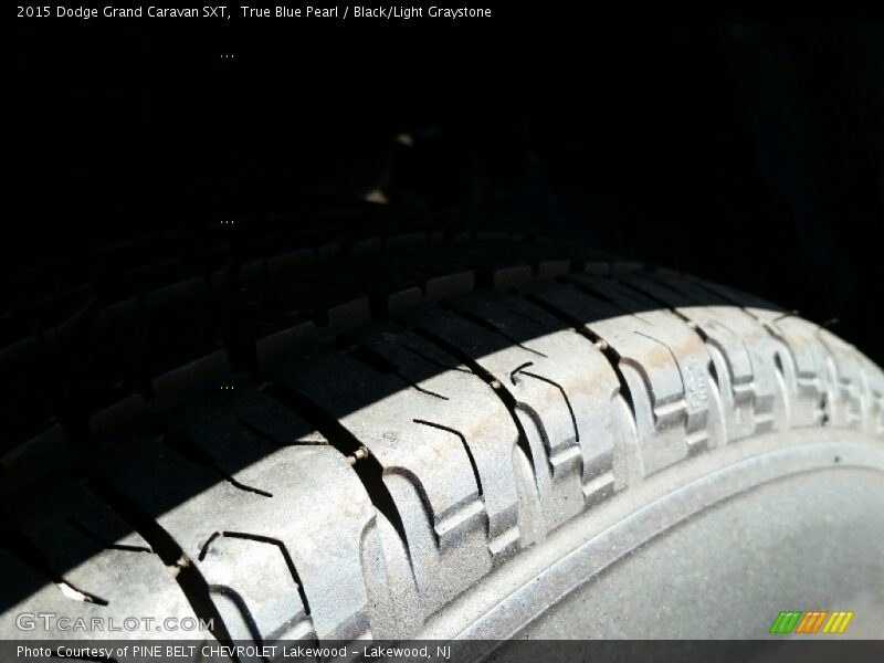 True Blue Pearl / Black/Light Graystone 2015 Dodge Grand Caravan SXT