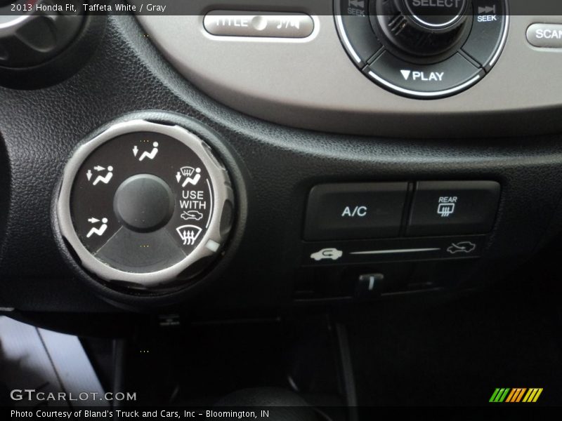 Taffeta White / Gray 2013 Honda Fit