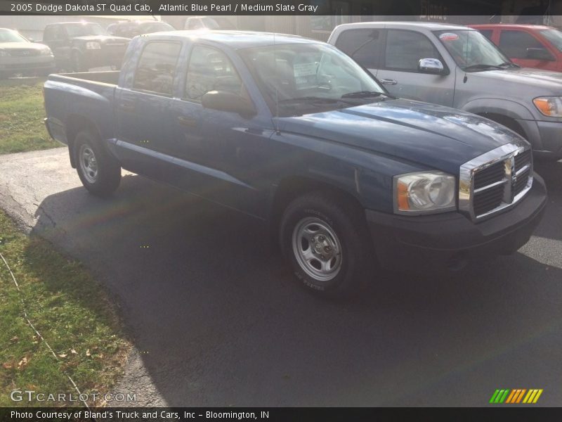 Atlantic Blue Pearl / Medium Slate Gray 2005 Dodge Dakota ST Quad Cab