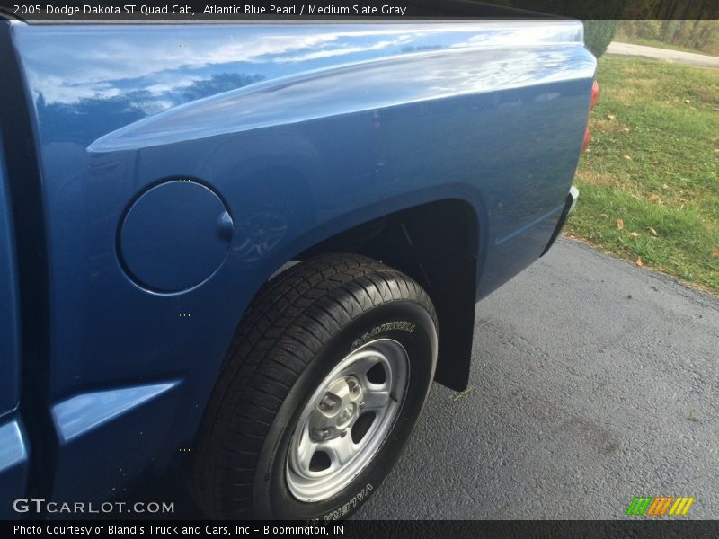 Atlantic Blue Pearl / Medium Slate Gray 2005 Dodge Dakota ST Quad Cab