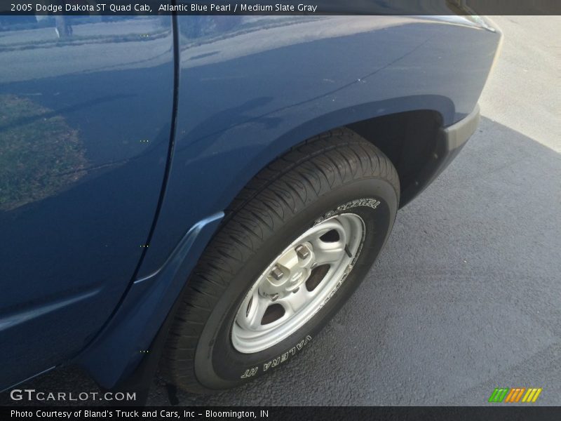 Atlantic Blue Pearl / Medium Slate Gray 2005 Dodge Dakota ST Quad Cab