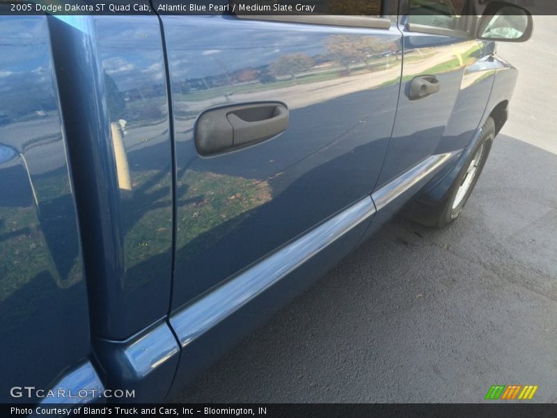 Atlantic Blue Pearl / Medium Slate Gray 2005 Dodge Dakota ST Quad Cab