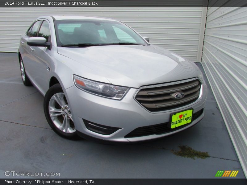 Ingot Silver / Charcoal Black 2014 Ford Taurus SEL