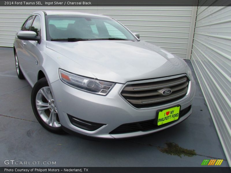 Ingot Silver / Charcoal Black 2014 Ford Taurus SEL