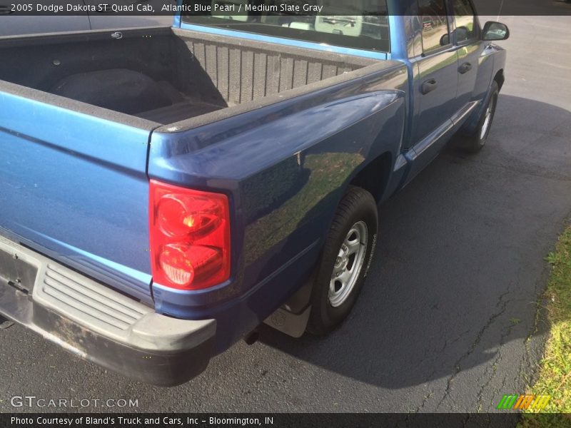 Atlantic Blue Pearl / Medium Slate Gray 2005 Dodge Dakota ST Quad Cab