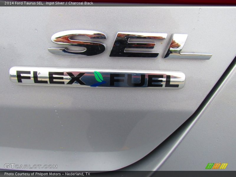 Ingot Silver / Charcoal Black 2014 Ford Taurus SEL