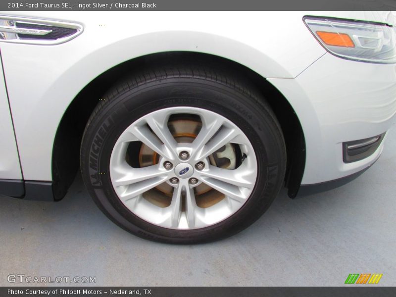 Ingot Silver / Charcoal Black 2014 Ford Taurus SEL