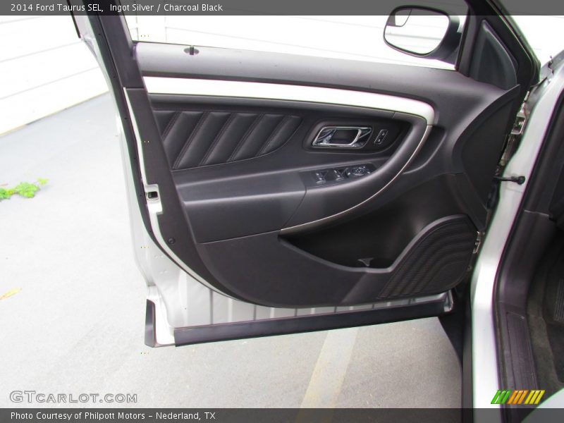 Ingot Silver / Charcoal Black 2014 Ford Taurus SEL