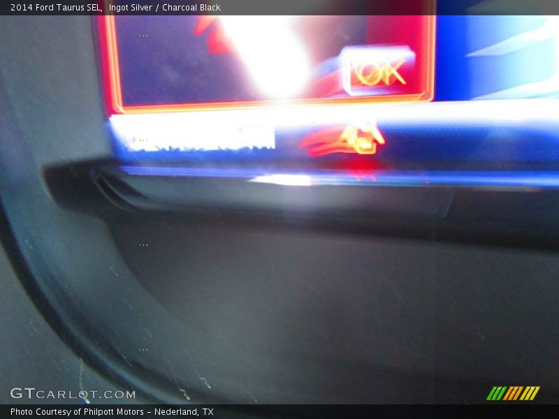 Ingot Silver / Charcoal Black 2014 Ford Taurus SEL