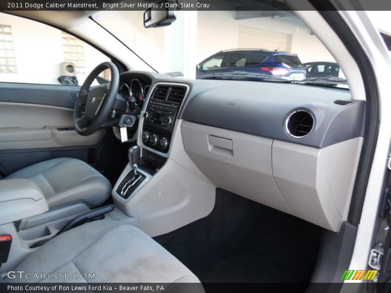 Bright Silver Metallic / Dark Slate Gray 2011 Dodge Caliber Mainstreet