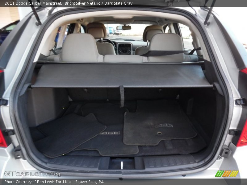 Bright Silver Metallic / Dark Slate Gray 2011 Dodge Caliber Mainstreet