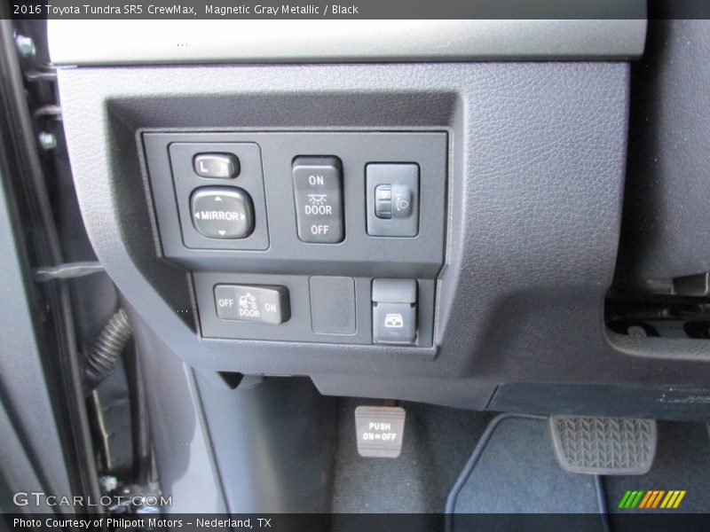 Magnetic Gray Metallic / Black 2016 Toyota Tundra SR5 CrewMax