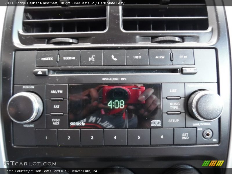Bright Silver Metallic / Dark Slate Gray 2011 Dodge Caliber Mainstreet