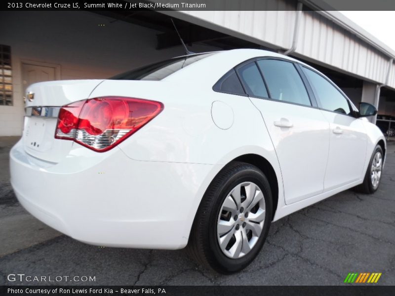Summit White / Jet Black/Medium Titanium 2013 Chevrolet Cruze LS