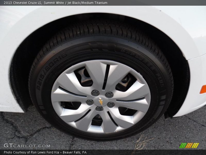 Summit White / Jet Black/Medium Titanium 2013 Chevrolet Cruze LS